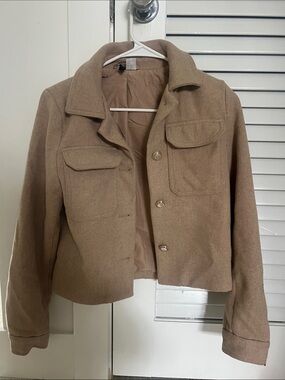 Divided Cropped Button-Front Jacket in Camel Brown